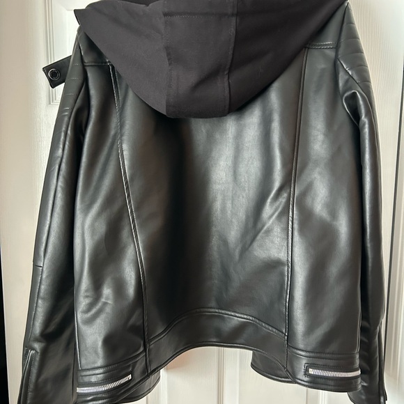 *Brand new with tags* Black Vegan Leather Jacket - Picture 2 of 8